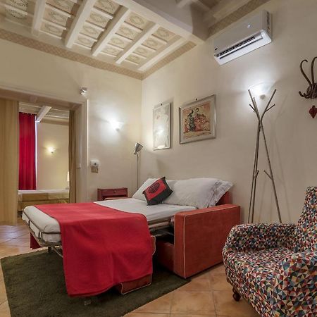 Fontanella Borghese Apartment - FromhometoРим Екстериор снимка