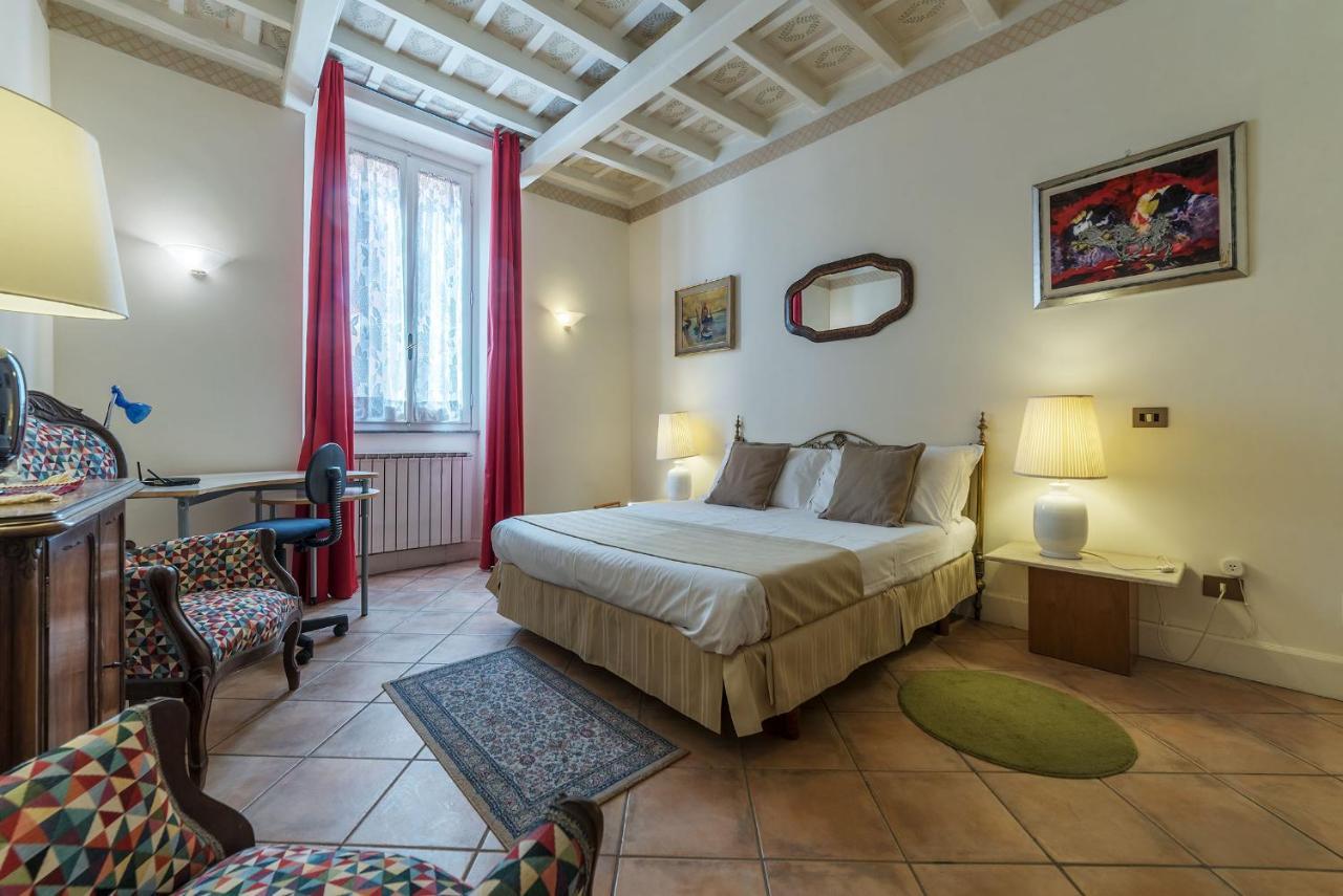 Fontanella Borghese Apartment - FromhometoРим Екстериор снимка