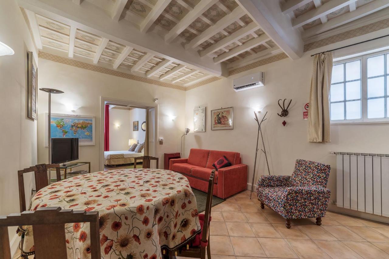 Fontanella Borghese Apartment - FromhometoРим Екстериор снимка