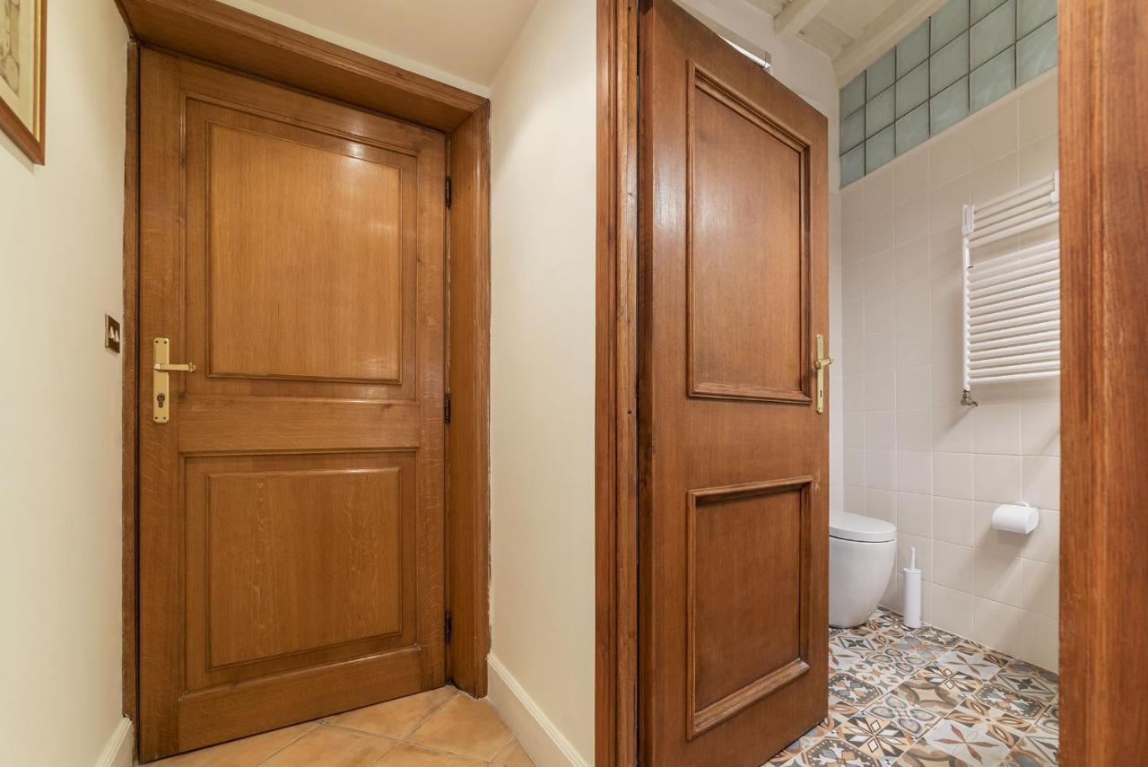 Fontanella Borghese Apartment - FromhometoРим Екстериор снимка