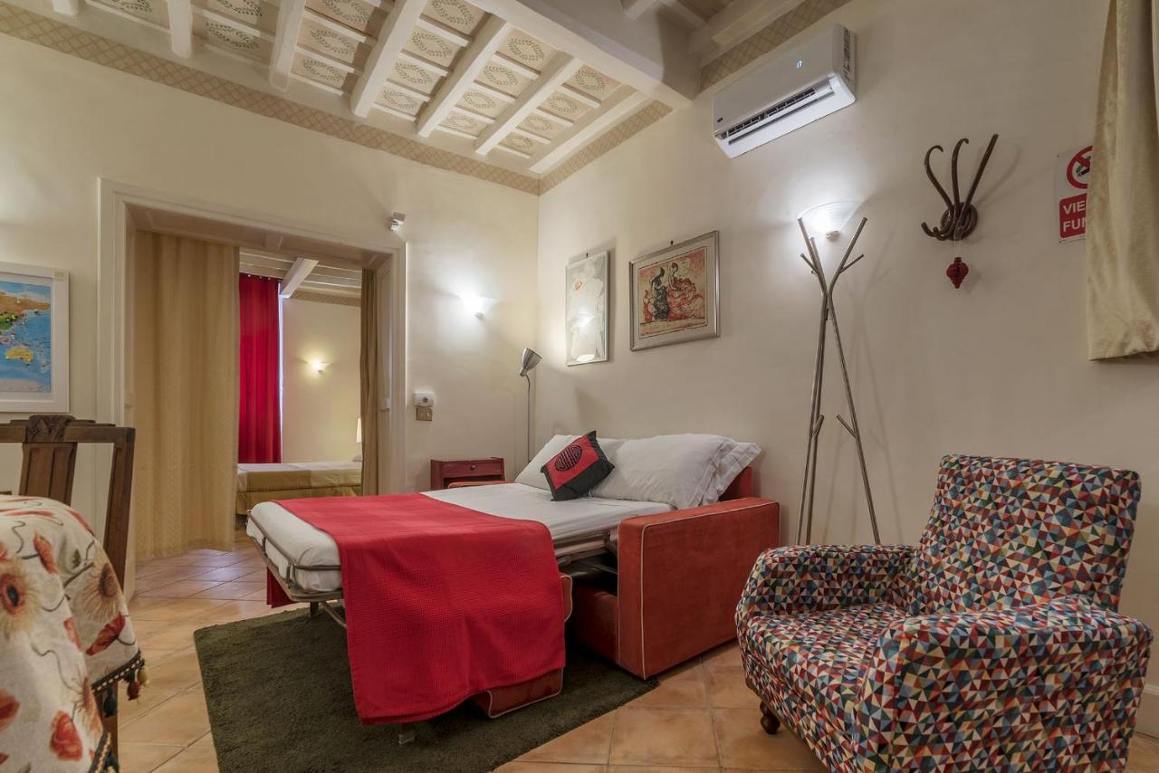 Fontanella Borghese Apartment - FromhometoРим Екстериор снимка